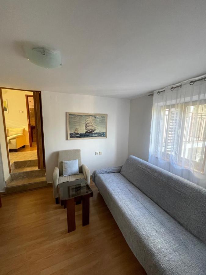 Holiday Home Noeli & Diego Karlobag Extérieur photo