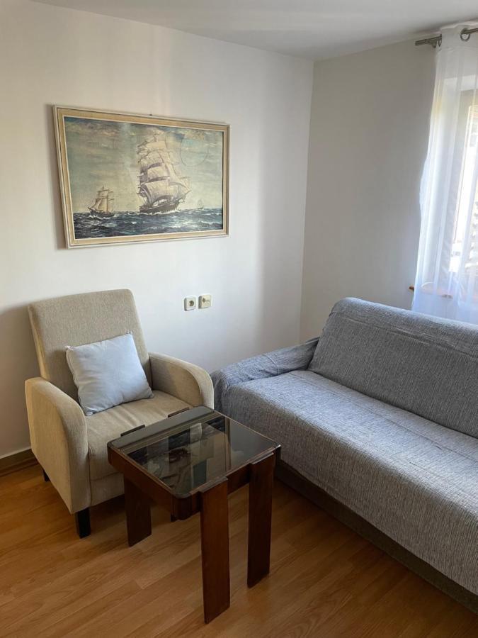Holiday Home Noeli & Diego Karlobag Extérieur photo