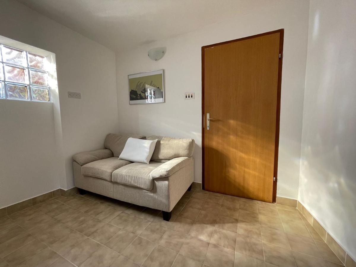 Holiday Home Noeli & Diego Karlobag Extérieur photo